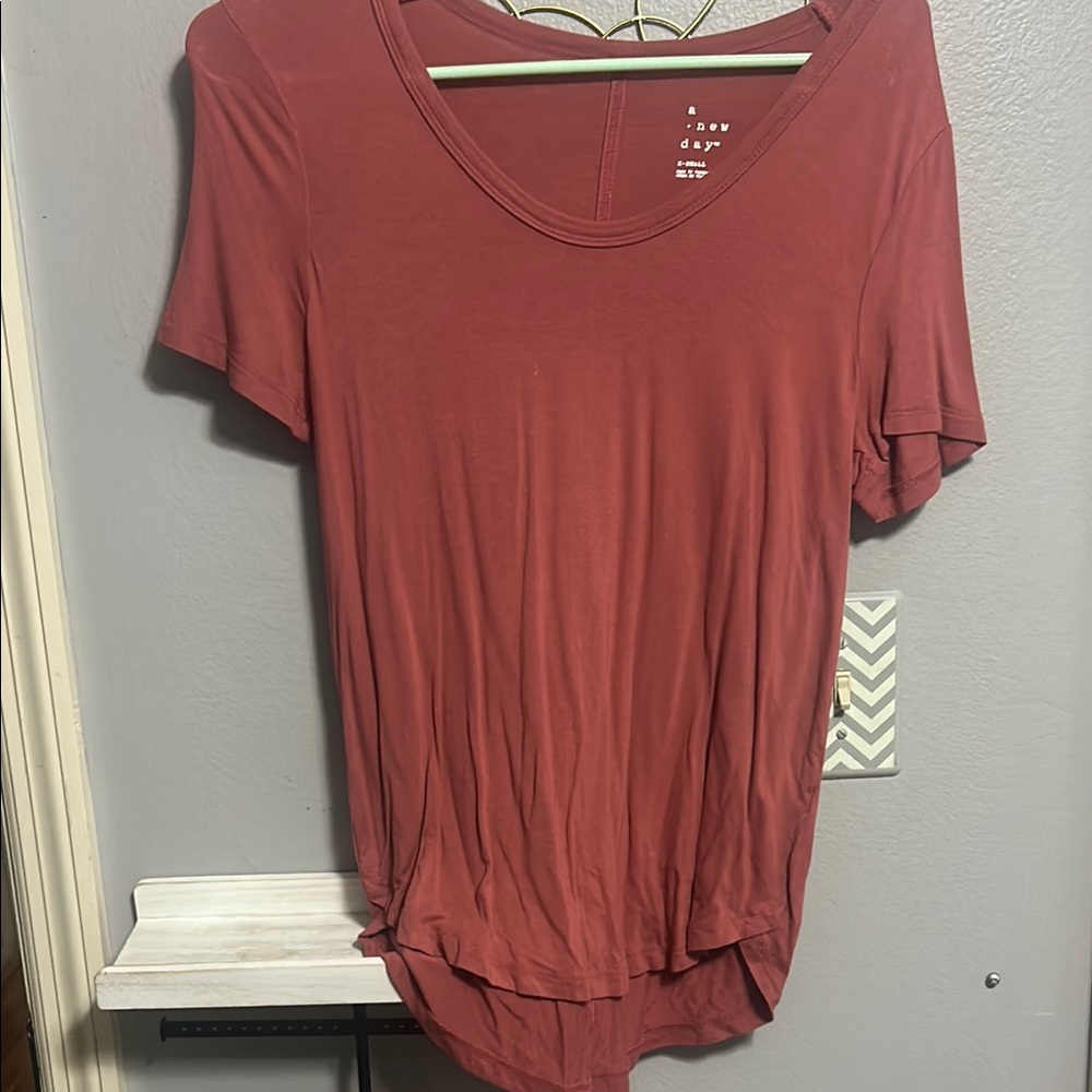 American Eagle Outfitters Pink Relaxed Fit Short Sleeve Tee